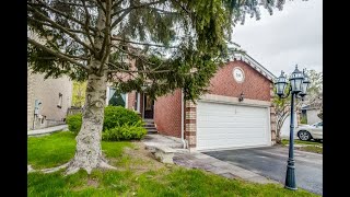 243 Mossbrook Square, Pickering, ON