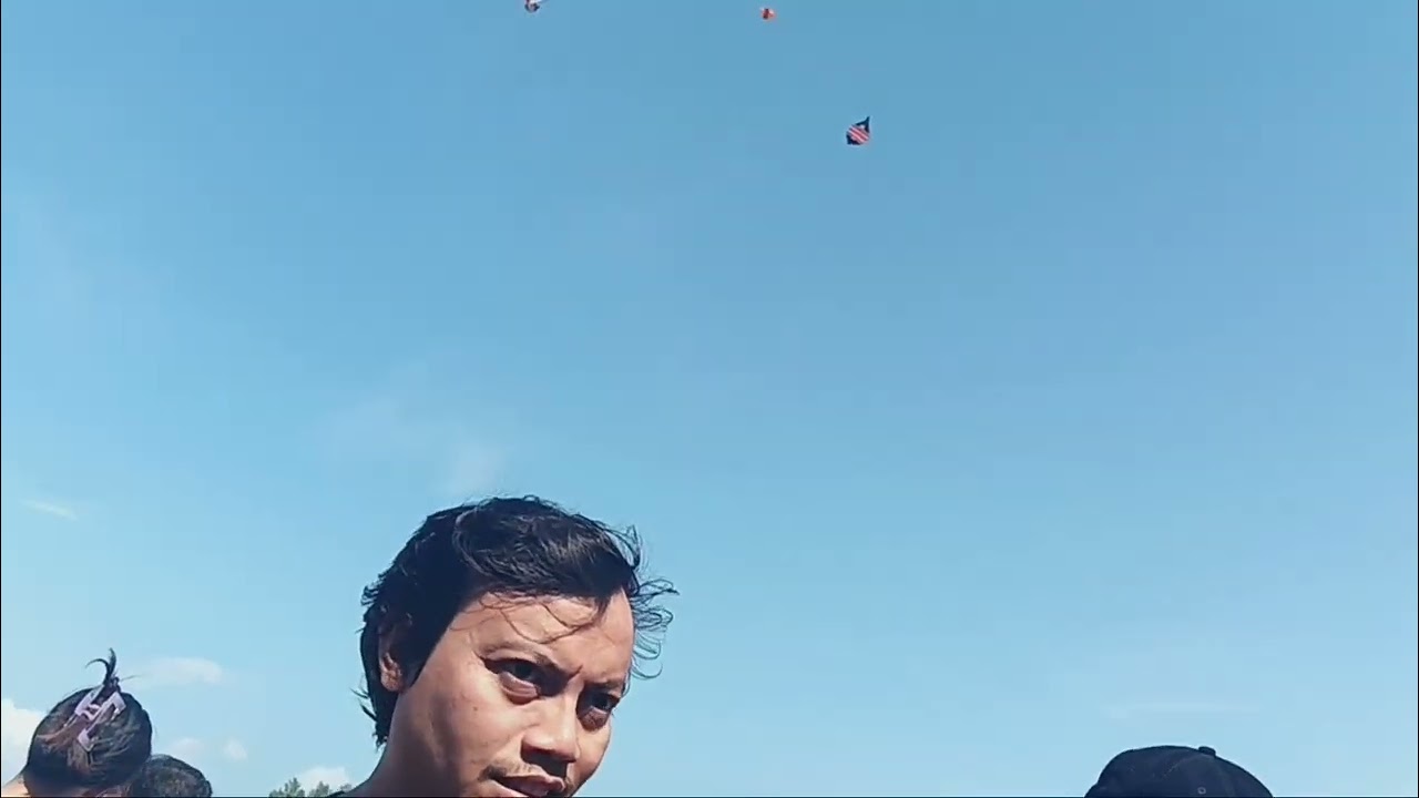 Lomba layangan? Ayo lihat!