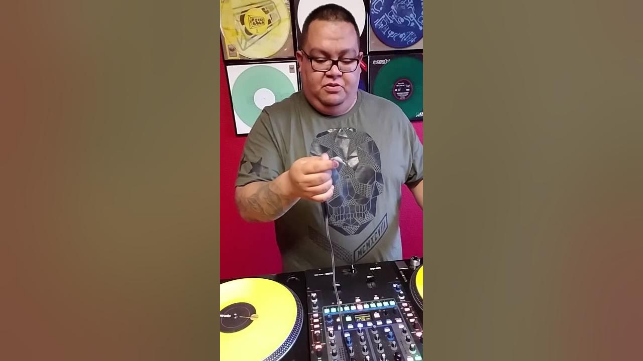 How to record audio from your dj mixer to iPhone or iPad via Facebook