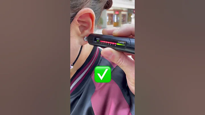 Testing Customer’s Jewellery for REAL or FAKE Diamonds 💎 #shorts