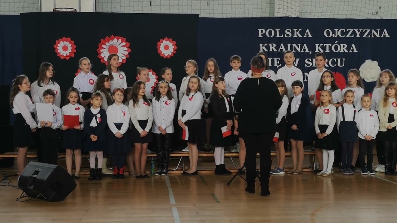 Biały Orzeł - chór SP w Żółkiewce