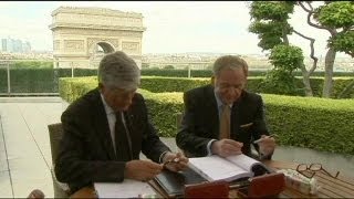 US and French ad agencies merge to form world's largest agency