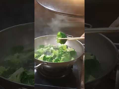 Blanch Broccoli Veg.#vegetables #broccoli #food #cooking #short