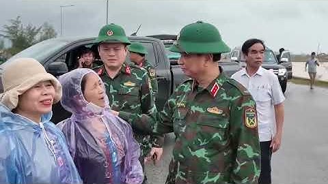 QUÂN KHU 4 TÍCH CỰC HỖ TRỢ NHÂN DÂN MÙA MƯA LŨ| Dấu ấn bộ đội thời bình