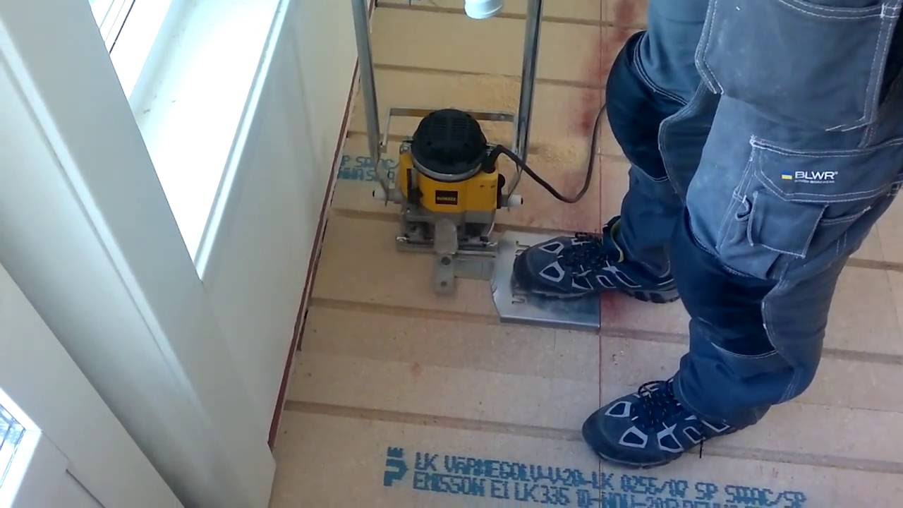 Uponor + DeWalt router YouTube