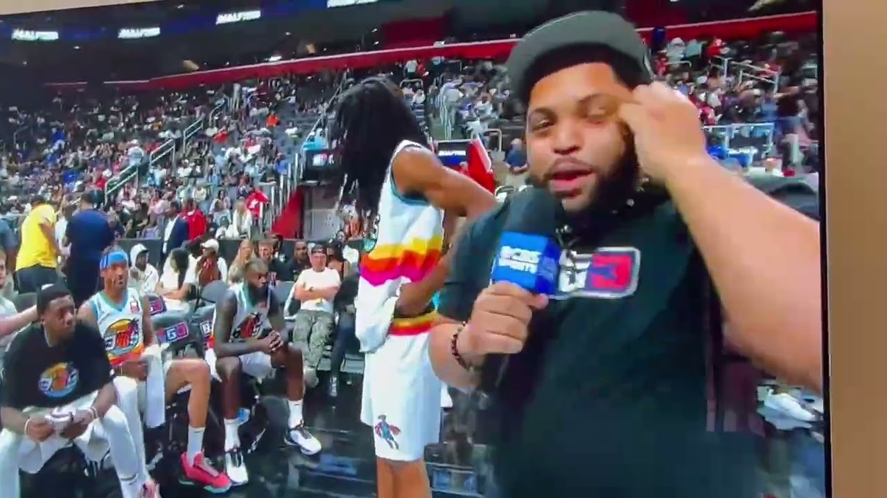 ⁣WATCH THIS INTERVIEW! O'Shea Jackson Jr. *tries* to interview Michael Beasley halftime on CBS S
