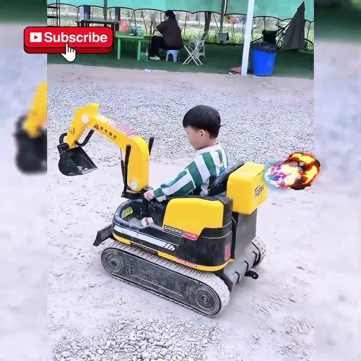 Xe máy múc đồ chơi cứng cáp đi chắc chắn #mayxuc #excavator #xcavator