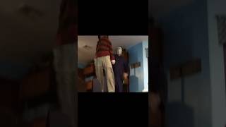 Michael Myers BODY SLAMS Freddy Krueger