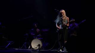 Alice Phoebe Lou- Something Holy LIVE @ Centre Tradicionàrius Barcelona on May 2018 chords