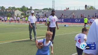 James Cook football camp screenshot 5