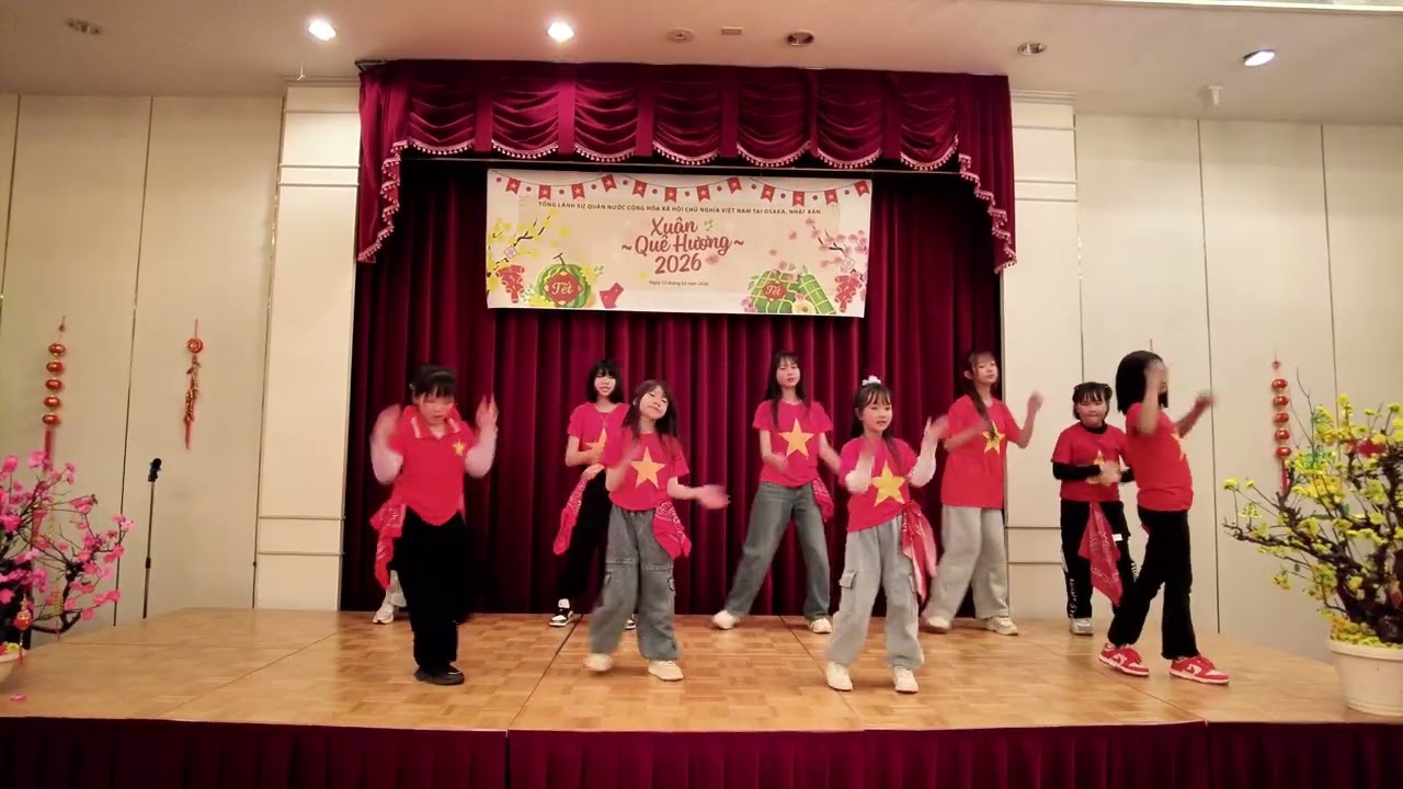 Nhóm Múa Hội Người Việt Sakai - Tiết mục Tết Đong Đầy tại Tổng Lãnh sự quán Osaka 2026.