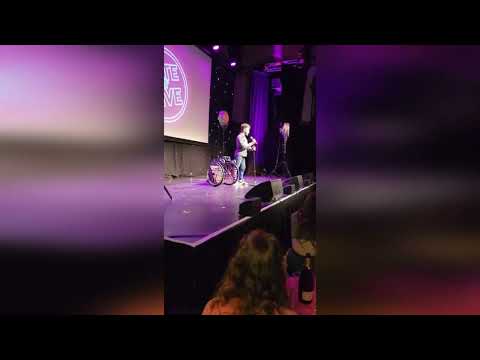 "What's the worst that could happen?": Disabled comedian  stage dives in Edinburgh Fringe show