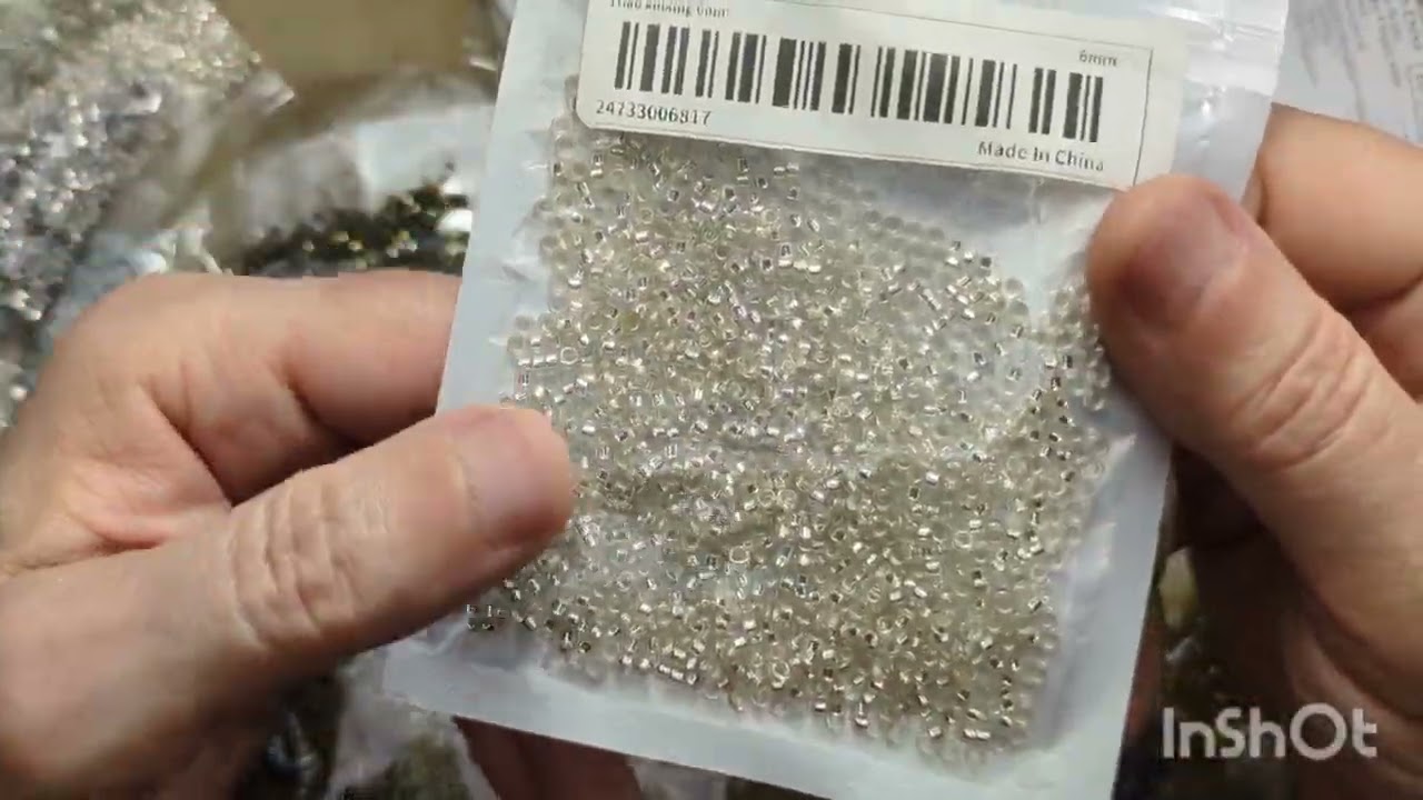 Обзор бисера и покупок из сайта тему