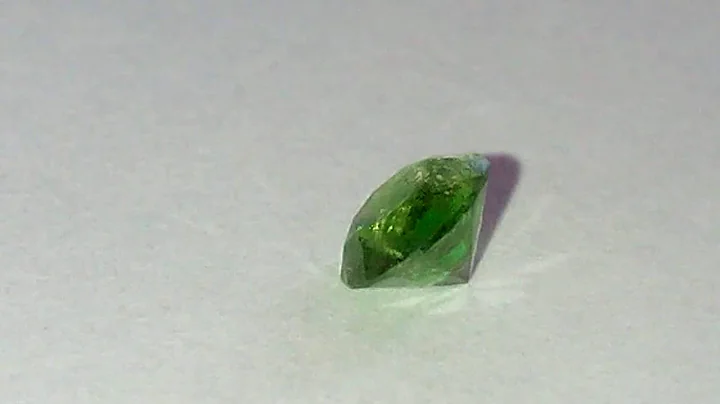 4.2 mm, Russia Ural demantoid, horsetail Htl 1