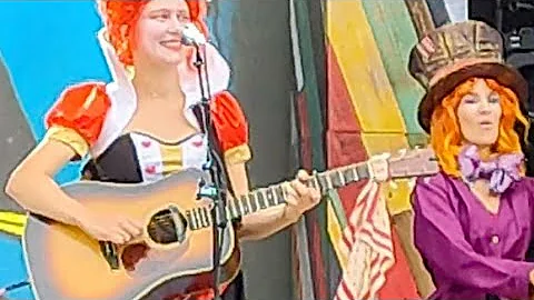 MOLLY TUTTLE (Alice In The Bluegrass) Hula '22