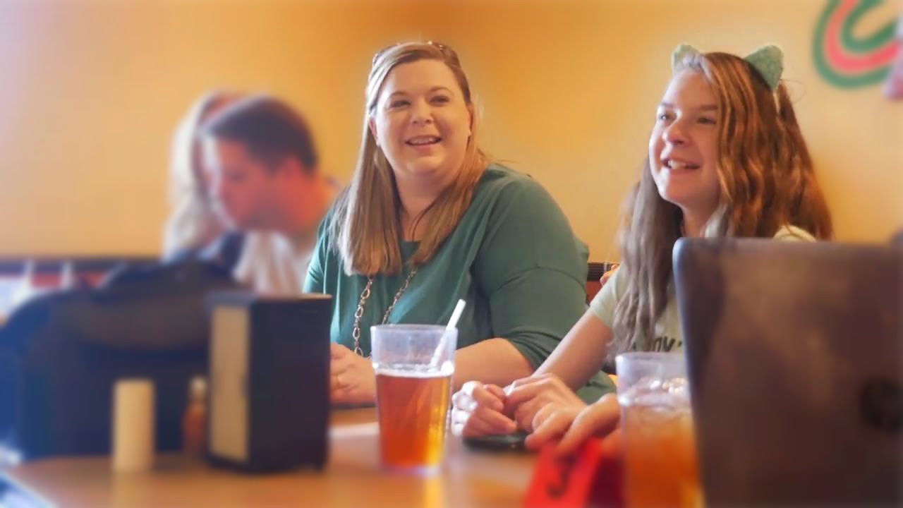 Falyn of NJ's Toybox Channel Gives Uplifting YouTube Advice - January 2018 Meetup