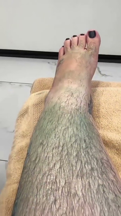 full leg waxing #waxing #bodywax #waxingstrips #hairremovalmethods