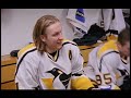 Darius Kasparaitis argues with Jaromir Jagr in the locker room (2000)