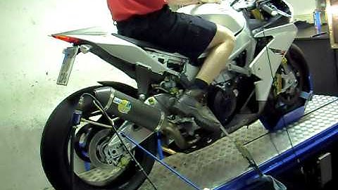 RSV4 R APRC on DYNO