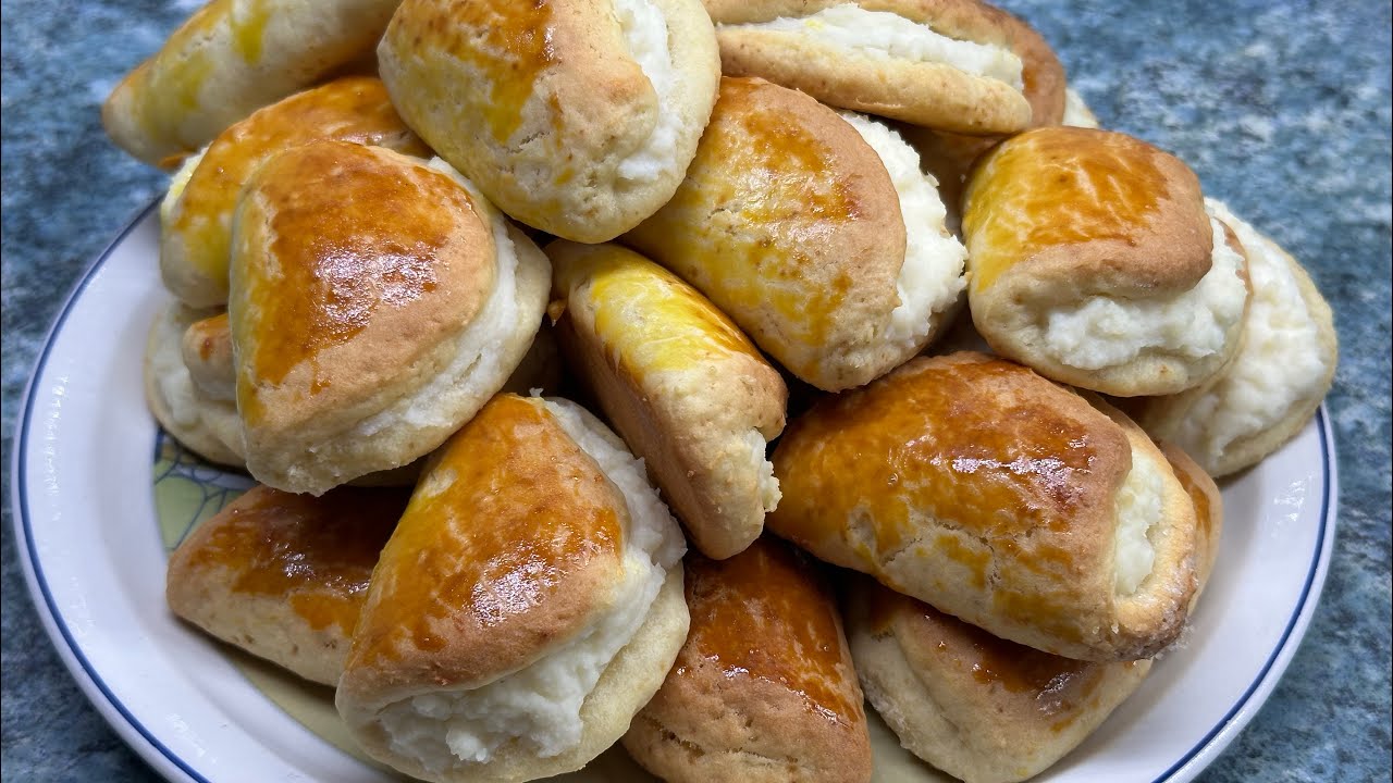 Сочники с творогом — мягкие и очень нежные