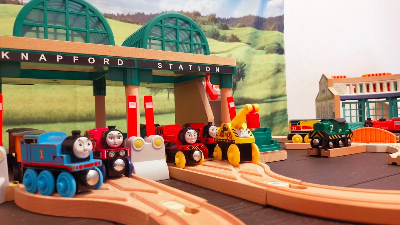 トーマス＆フレンズ ティドマス機関庫とBlioのセット トーマス木製シリーズのティドマス機関庫&ナップフォードステーション