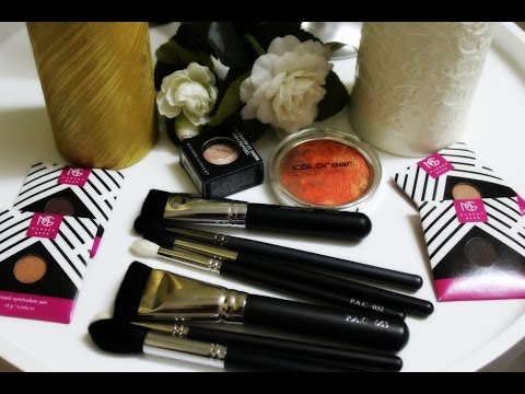 Видео: Colorbar Single Eyeshadow 42 Обзор флирта