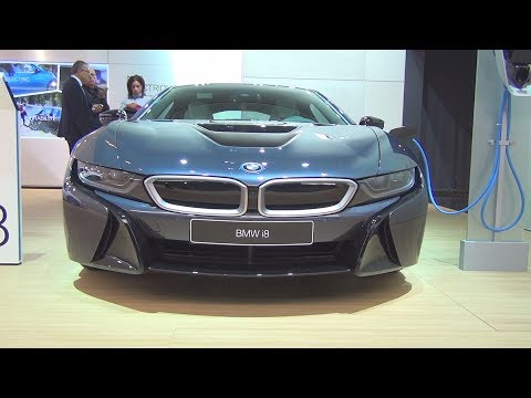 BMW-i8-(2017)-Exterior-and-Interior