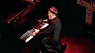 Come On Up To The House - LIVE 1999 Tom Waits