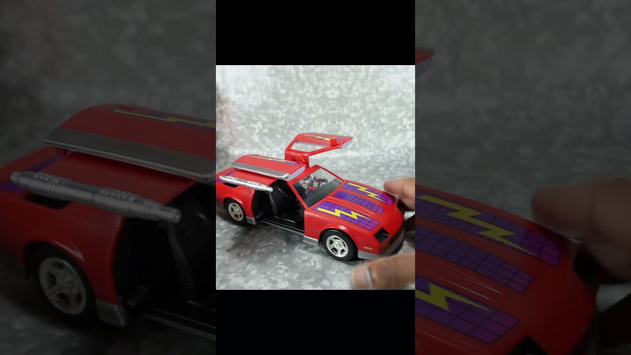 Preview: Ramen Toy Makina Red Gullwing AKA M.A.S.K. Thunderhawk