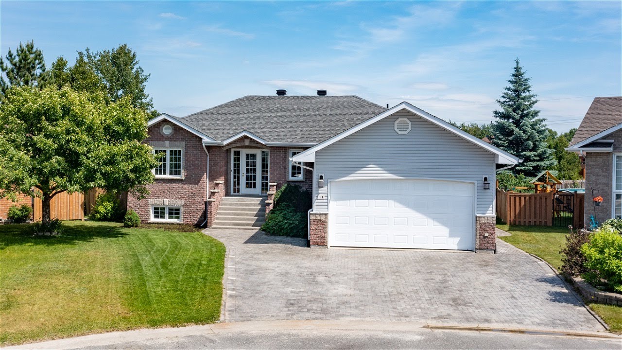 SOLD 11 Royal Court, Garson YouTube