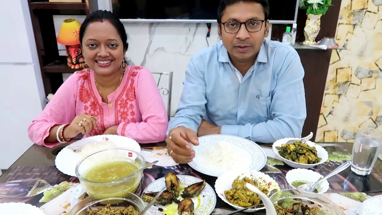 Darun Dinner Korlam Amra | Rice | Ilish Mach | Bata Mach | Chuno Mach | Lau Shak | Kachu Shak | Indian Food Loves You