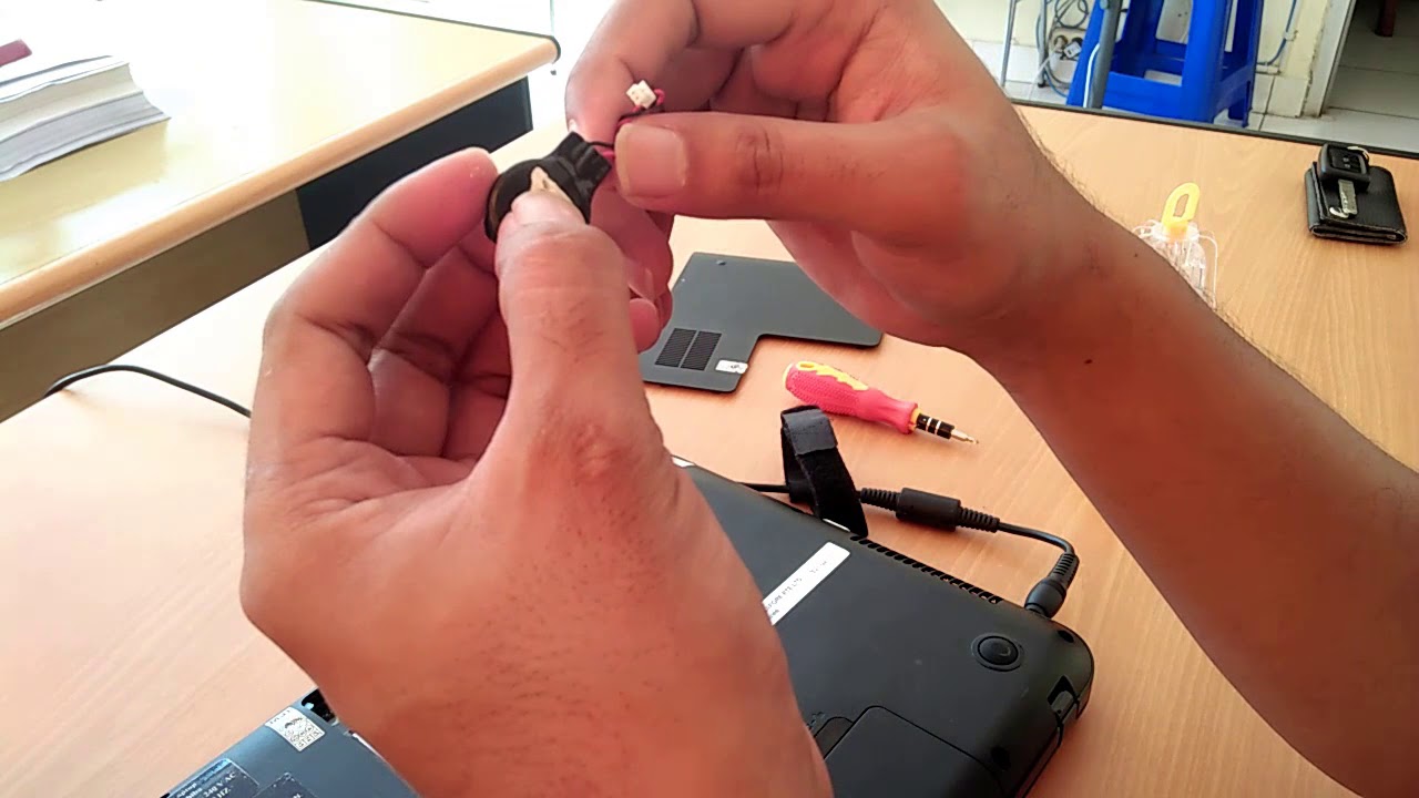 Cara mengatasi "RTC battre is low" pada laptop Toshiba