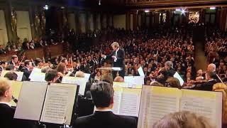 Miniatura de vídeo de "[2009 Live] Tchaikovsky : “Spanish Dance” ~ “Swan Lake” Fedoseyev & Tchaikovsky Symphony Orchestra"