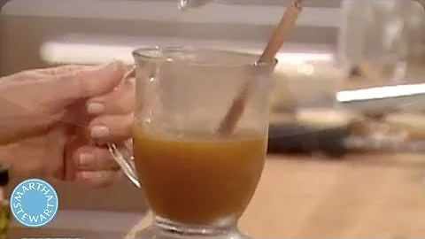 How to Make an Apple Pie Spiced Cider - Martha Ste...