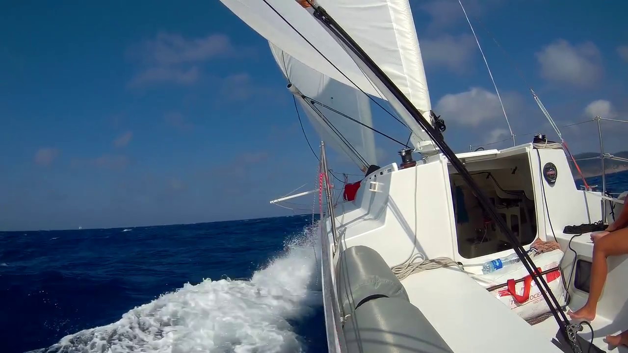 2017  séance de SURF au portant avec un voilier de croisière habitable