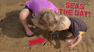 Review of Beach Mesh Shovel with Mesh Beach Bag for Shell Collecting