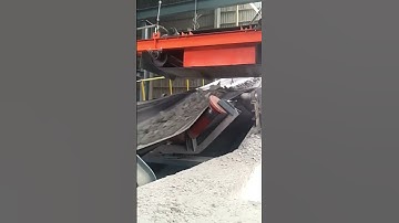 Self-dumping magnetic separator working site