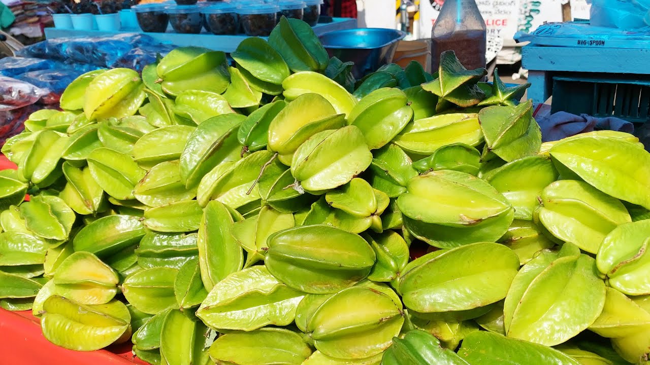 Star Fruit Selling at Main Road | Rajahmundry | Tambakaya | Healthy Fruit | Indian Street Food | Street Food Zone