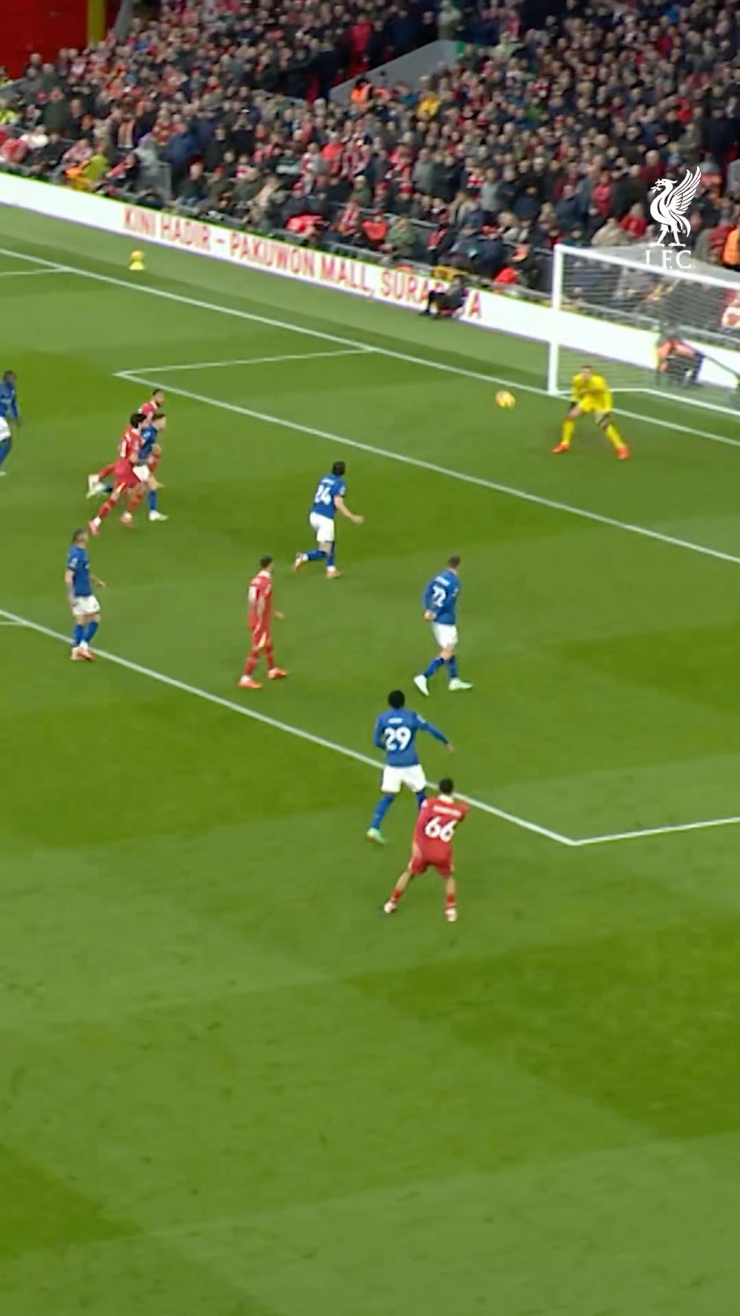 That Trent Alexander-Arnold cross ™️