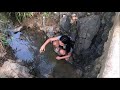 UNBELIEVABLE FILIPINA WIFE PICKING CRABS IN THE JUNGLE WITHOUT HARDSHIP EXPAT PHILIPPINES