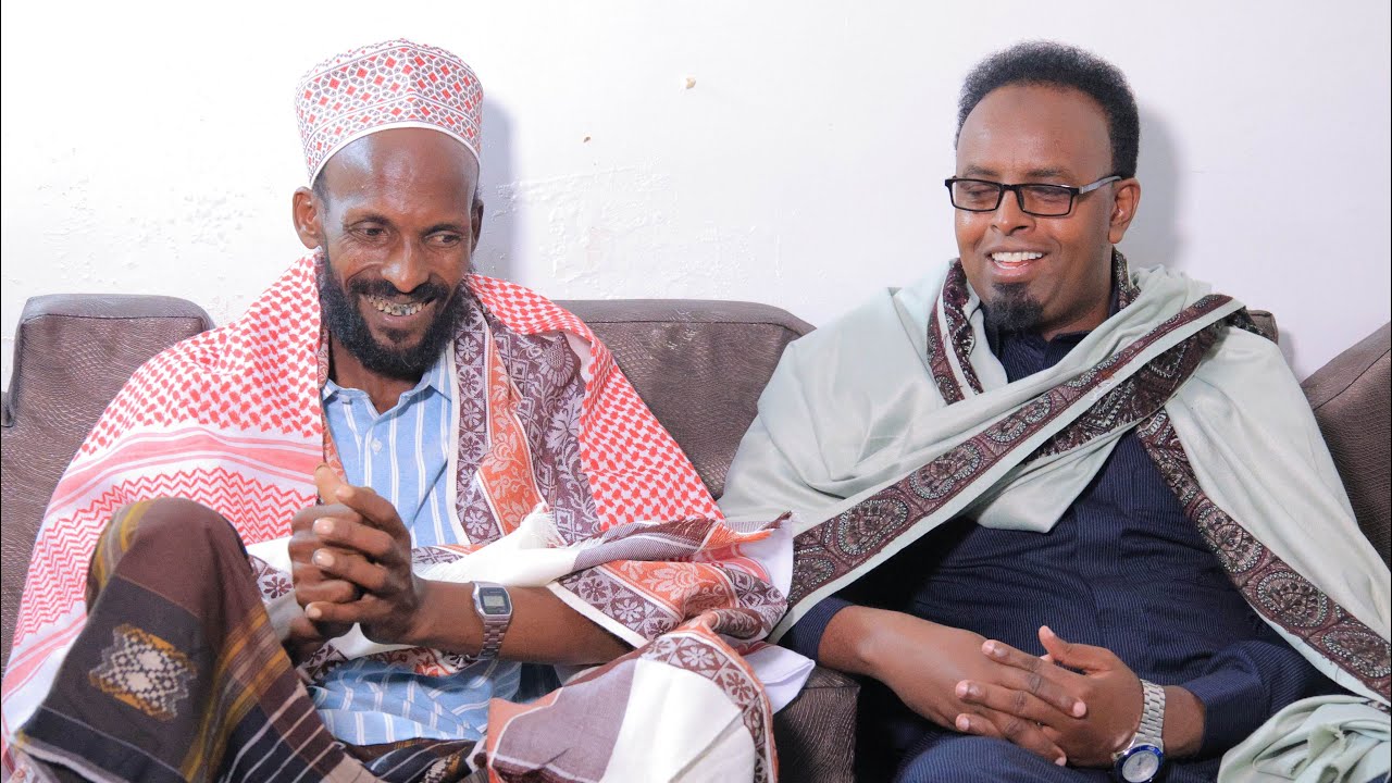 Sheekh Labo-labo oo uu goobtii xadradiisa ku soo booqday wasiir Kuxigeenka Wasaaradda Beeraha JSL 