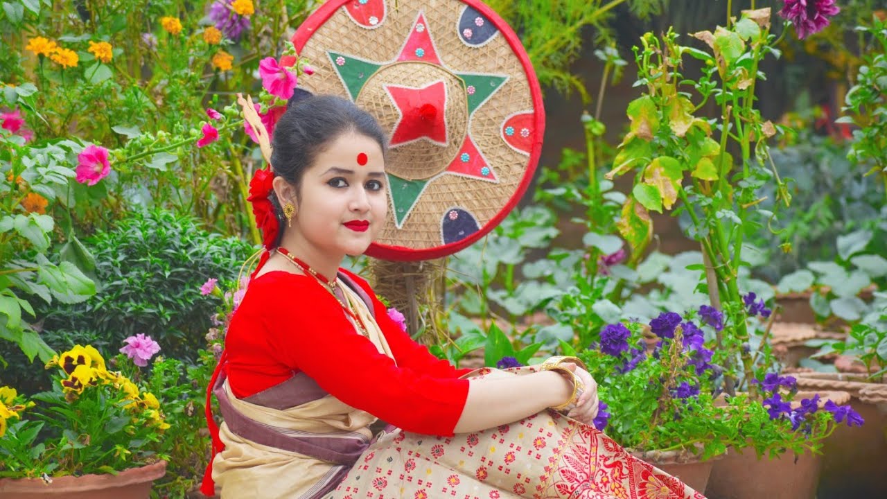    Traditional Dance Of Assam  Bhagyashree Mazumdar