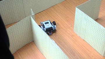 NXT Traversing A Maze