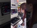 パチ屋店員ならドル箱に1000発ピッタリに出来る!? #shorts