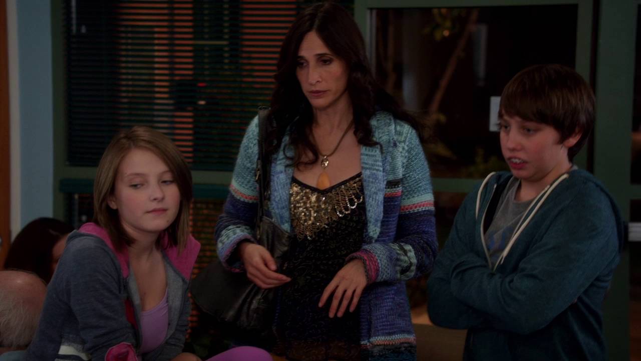 Trophy Wife - Opening Scene - YouTube