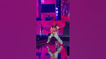 Kai Cenat Dances On Nicki Minaj Stage 