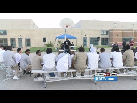 Nebraska Youth Correctional Facility Hosts DeMoine Adams