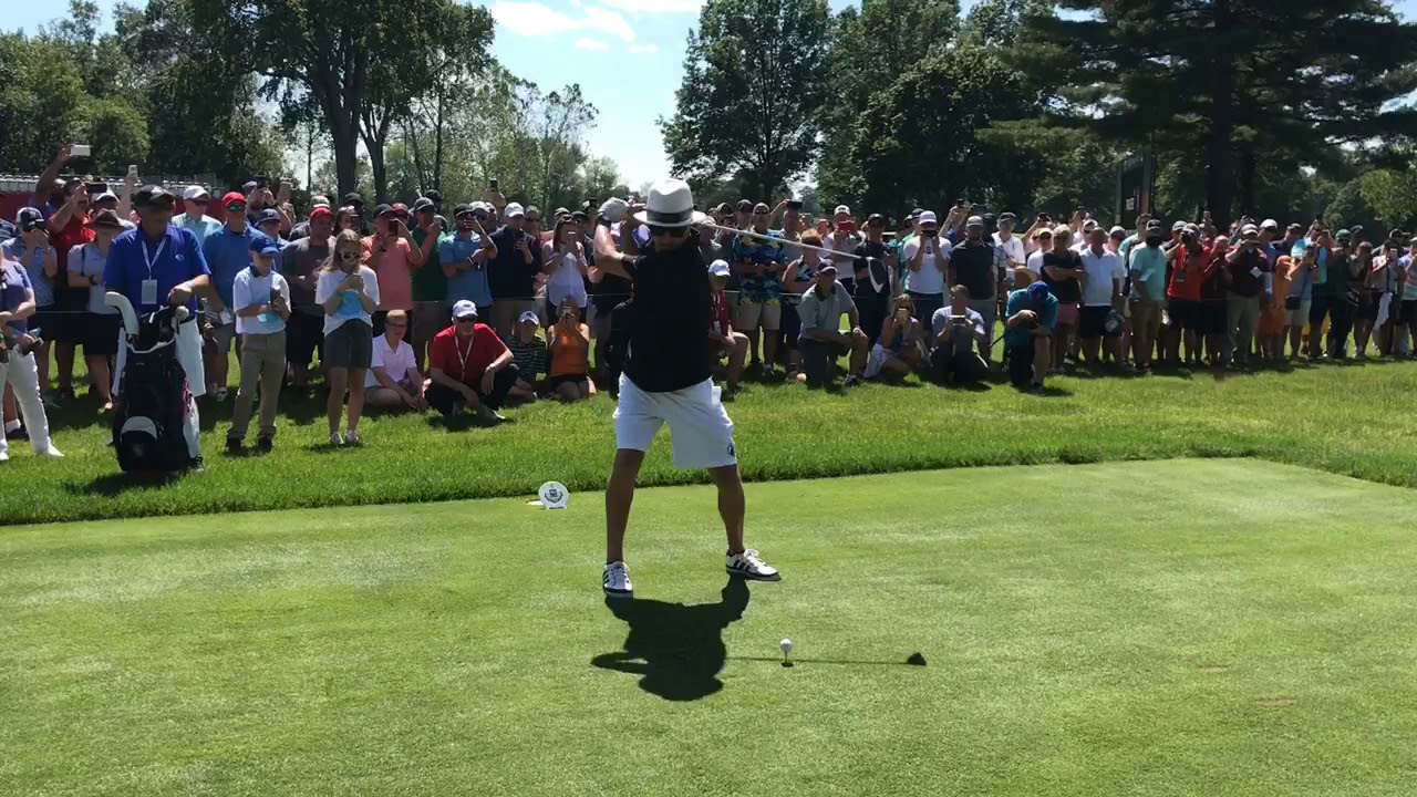 Kid Rock tees off at Detroit Country Club for AREA 313 Celebrity Challenge