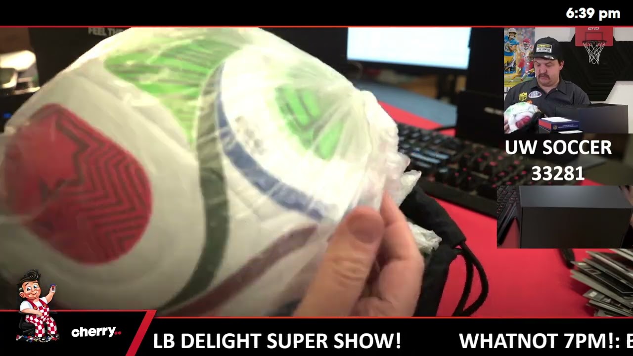 2026 Under Wraps Soccer Balls・Signed Ball 1 Box Opening - #33281