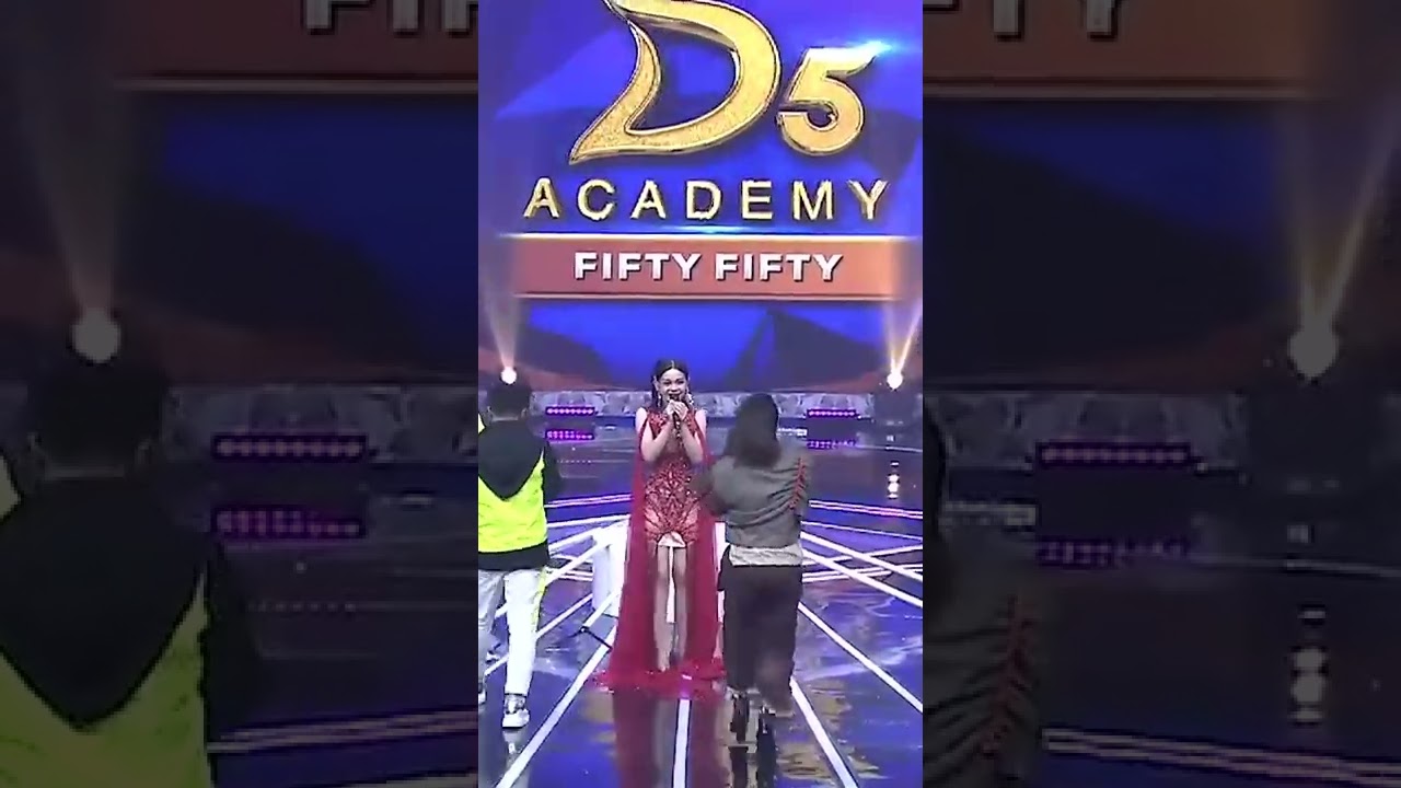 Dewi Perssik Panas! Gamau Kalah Jaipongan sama Meli LIDA #shorts